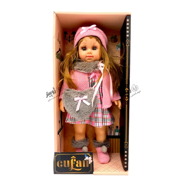 عروسک دختر با لباس زمستانی